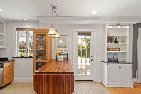 150 Prospect St #3, Gloucester, MA 01930 photo 8