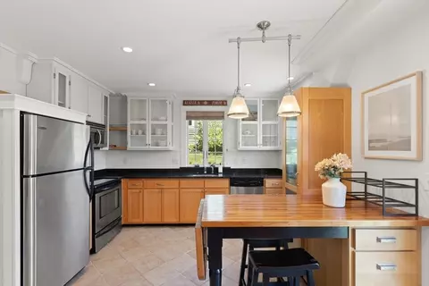 150 Prospect St #3, Gloucester, MA 01930 photo 4