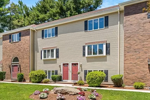 305 Salem St #106, Woburn, MA 01801