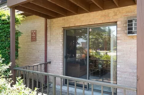 Exterior - 147 Sylvan St #18A, Danvers, MA 01923 photo 2 of 4