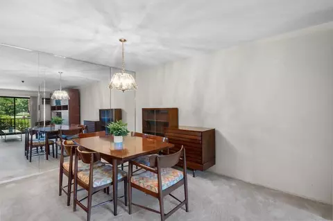 Dining - 147 Sylvan St #18A, Danvers, MA 01923 photo 2 of 3