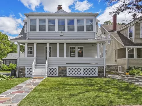 5 Oceanside Ter, Swampscott, MA 01907