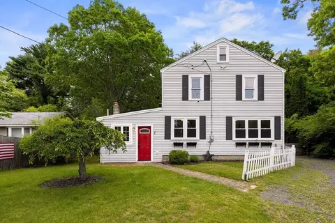 24 Oak Dr, Carver, MA 02330