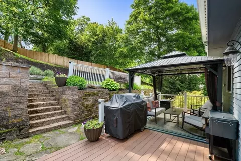 5 Memory Ln, Wakefield, MA 01880 photo 32