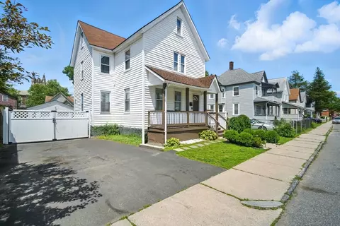 18 Olive St, Springfield, MA 01109