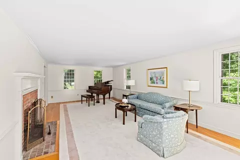16 Fulling Mill Ln, Hingham, MA 02043 photo 12