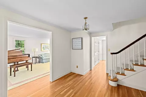 16 Fulling Mill Ln, Hingham, MA 02043 photo 9