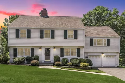 70 Orchard Ln, Melrose, MA 02176