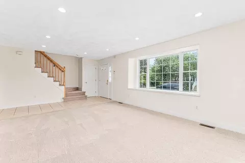 45 Violet Ave #45, Dedham, MA 02026 photo 6