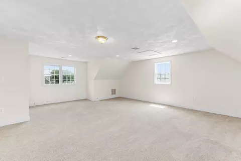 45 Violet Ave #45, Dedham, MA 02026 photo 23