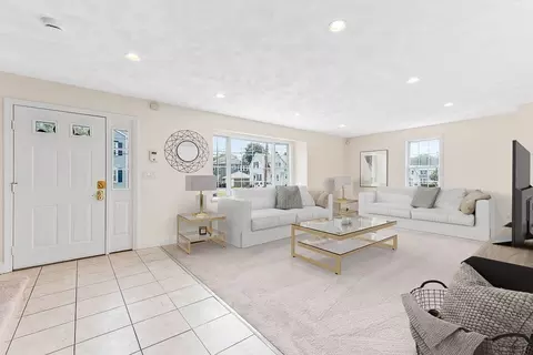 45 Violet Ave #45, Dedham, MA 02026 photo 4