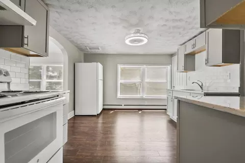 27 Whittier St, Fall River, MA 02724 photo 7