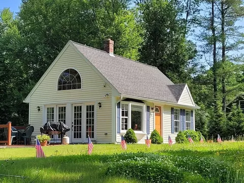 19 Finn Park Rd, Rutland, MA 01543