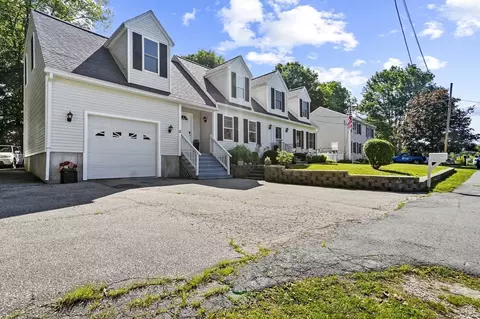 13 Hoyt Ave, Amesbury, MA 01913