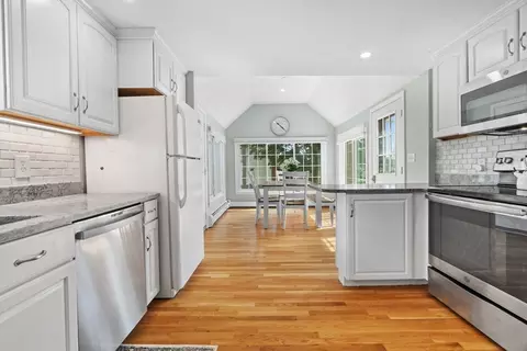 61 Broad St, Walpole, MA 02081 photo 6