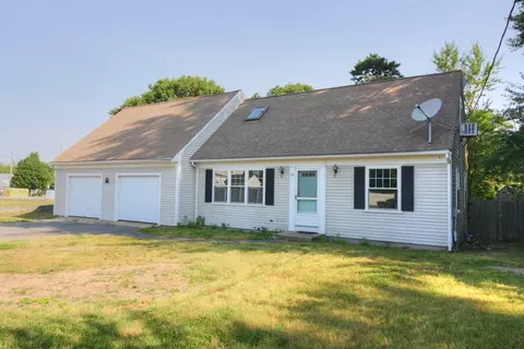 24 Mill St, Dennis, MA 02639