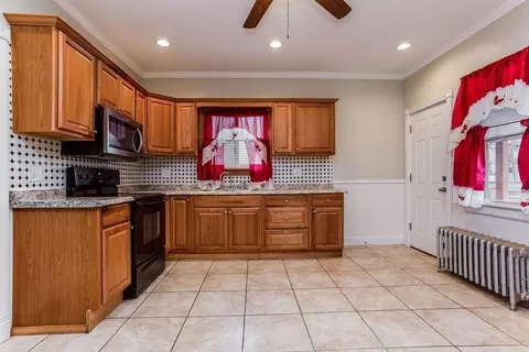 67 Alexander St, Springfield, MA 01107 photo 7