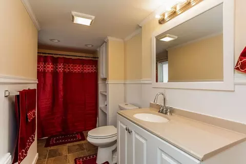 67 Alexander St, Springfield, MA 01107 photo 15