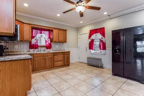 67 Alexander St, Springfield, MA 01107 photo 5