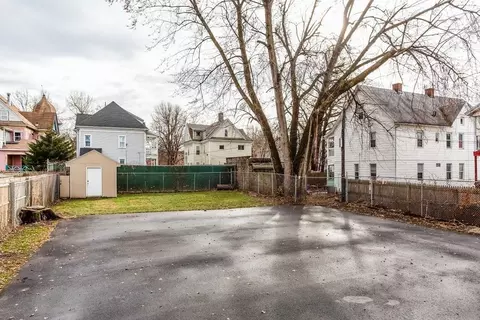 67 Alexander St, Springfield, MA 01107 photo 3