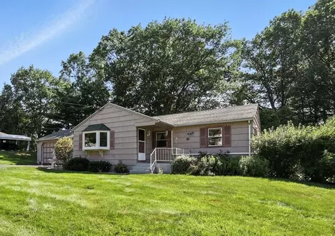 51 Glenview Dr, West Springfield, MA 01089