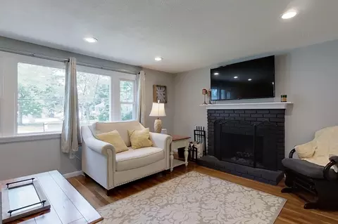 12 Pine St, Pepperell, MA 01463 photo 13