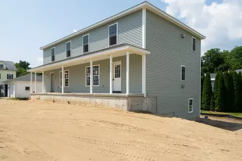 10-12 Glen Cove Pl #A, Easthampton, MA 01027