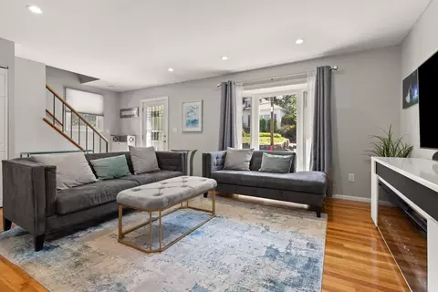 159 Glenellen Rd, West Roxbury, MA 02132