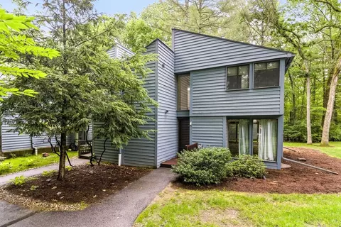 611 Old Stone Brk #611, Acton, MA 01718