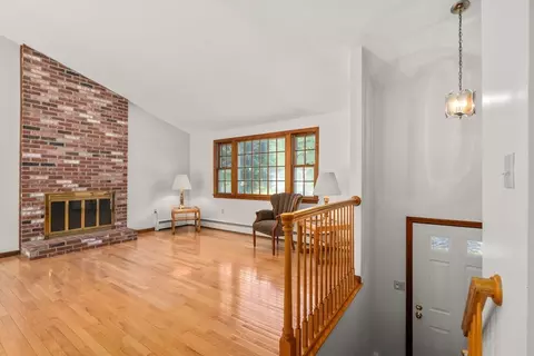 27 Nick Ln, Maynard, MA 01754 photo 3