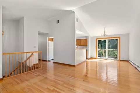 27 Nick Ln, Maynard, MA 01754 photo 5