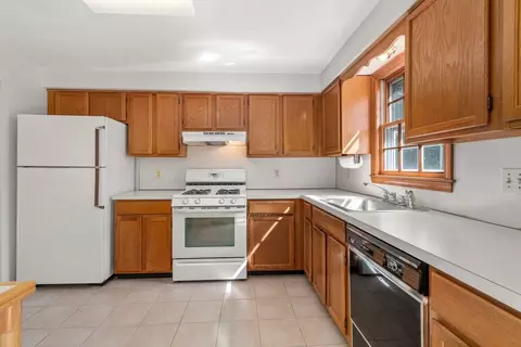 27 Nick Ln, Maynard, MA 01754 photo 11