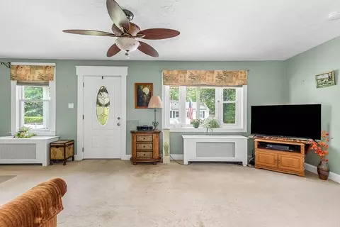 28 E Riverside Dr, Dedham, MA 02026 photo 9