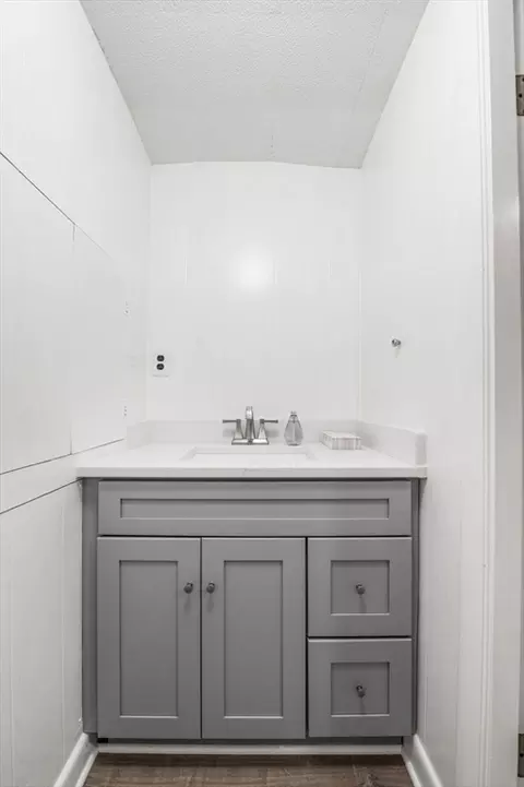 24 Gerald Rd, Marblehead, MA 01945 photo 31