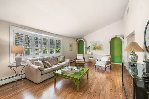24 Gerald Rd, Marblehead, MA 01945 photo 4