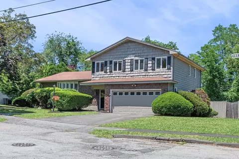 24 Gerald Rd, Marblehead, MA 01945