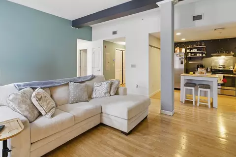 170 Oxford St #402, Lynn, MA 01901