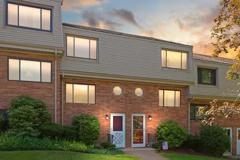 246 Farrwood Dr #246, Haverhill, MA 01835