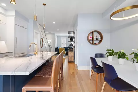 424-430 W 4th St #428, Boston, MA 02127