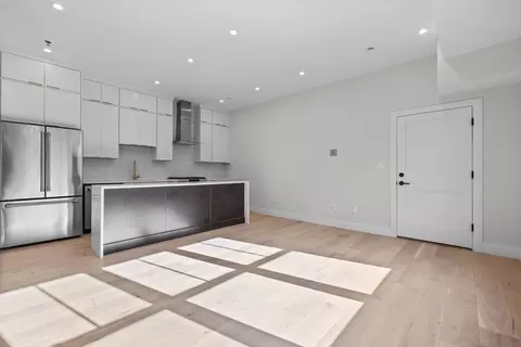 1 Marion St #7, Cambridge, MA 02141