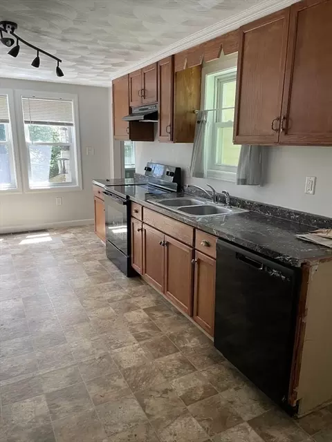 Kitchen - 48 County Rd, Andover, MA 01810 photo 1 of 2