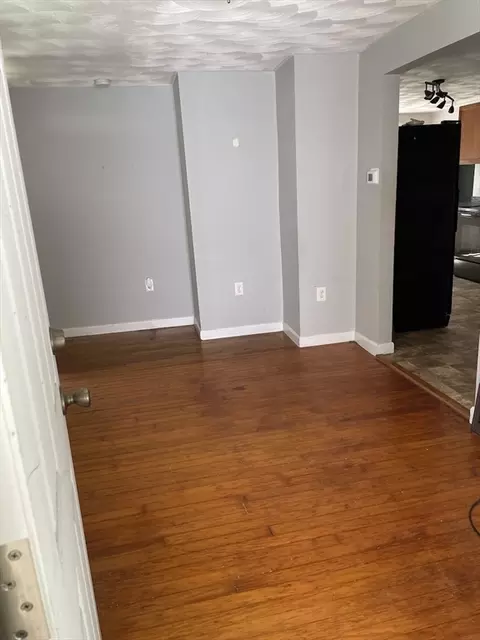 Living - 48 County Rd, Andover, MA 01810 photo 1 of 1