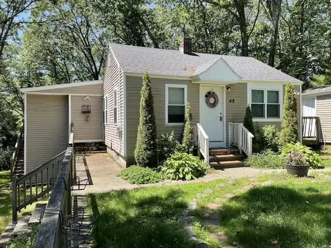 48 County Rd, Andover, MA 01810