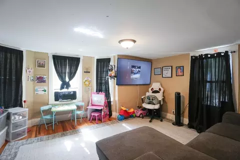 31 Prospect St, Webster, MA 01570 photo 5