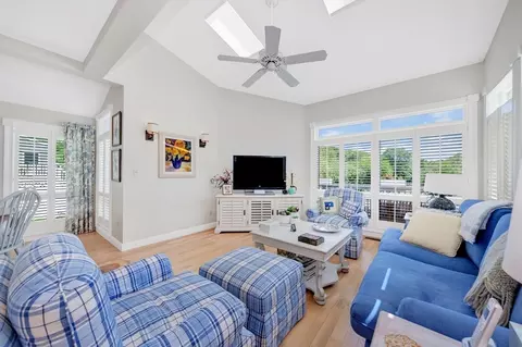 8 Barn Ln, Gloucester, MA 01930 photo 19