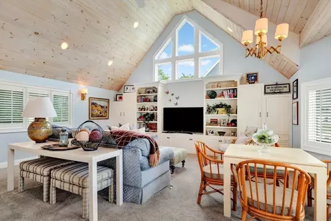 8 Barn Ln, Gloucester, MA 01930 photo 39