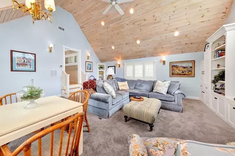 8 Barn Ln, Gloucester, MA 01930 photo 42