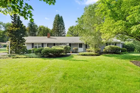 3 Hickory Ln, Andover, MA 01810