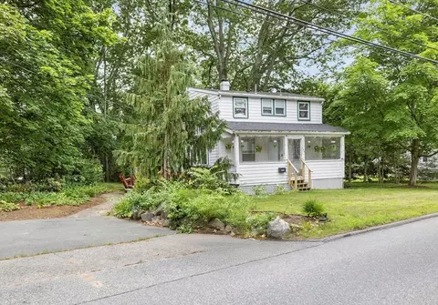 486 Franklin St, Reading, MA 01867 photo 2