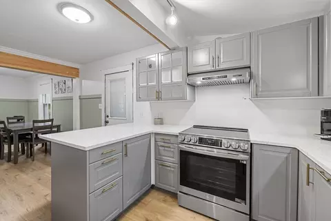 486 Franklin St, Reading, MA 01867 photo 3